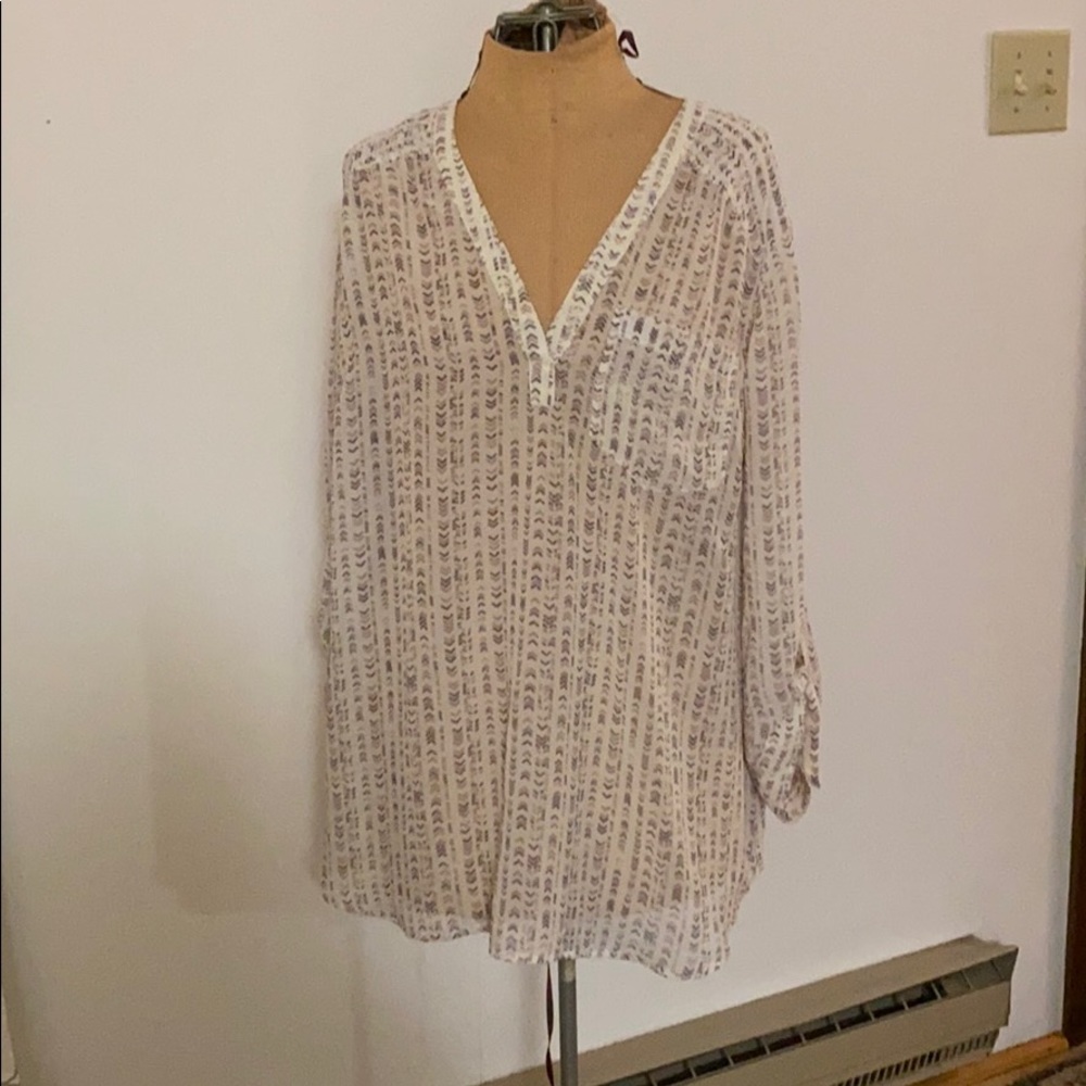 Maurices sheer size 1 top